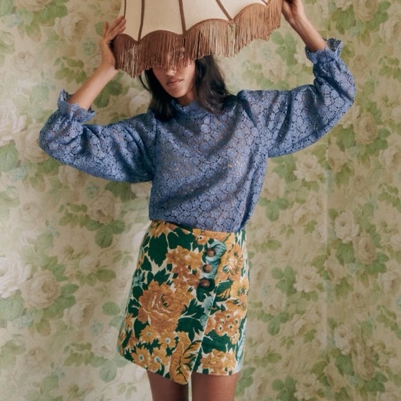 SOLD EUC Sézane Peter Skirt in Garden Flowers Size 4/36 - Picture 5 of 10